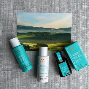Moroccanoil mini travel bundle